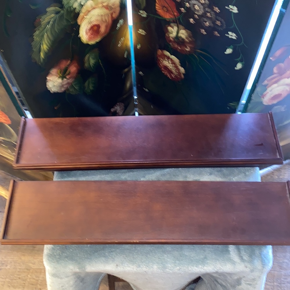 Floating shelves - Picture 3 of 5